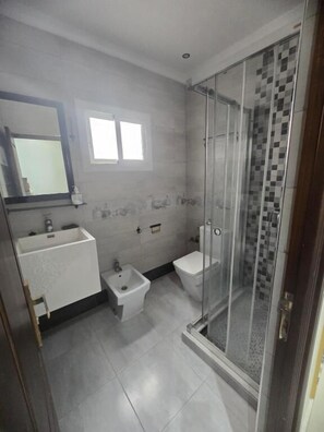 Bathroom - Hostel Dar Khelifa (TÉTOUAN)