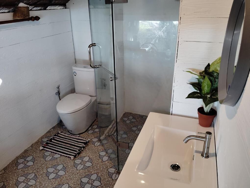 Cottage Superior, ban công, quang cảnh bãi biển | Phòng tắm