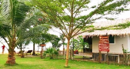 koh phaluai beach cottage