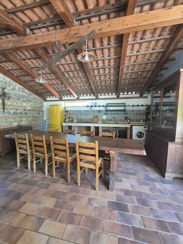 A Wonderful Villa Surrounded by Lush Greenery, Peacefully Located Near the Beach