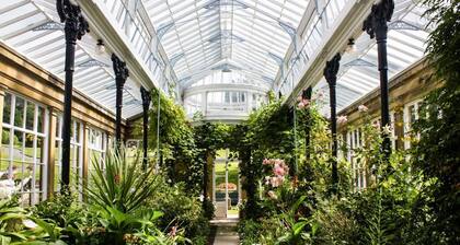Broughton Hall - Seventeen Bedroom Villa, Sleeps 32