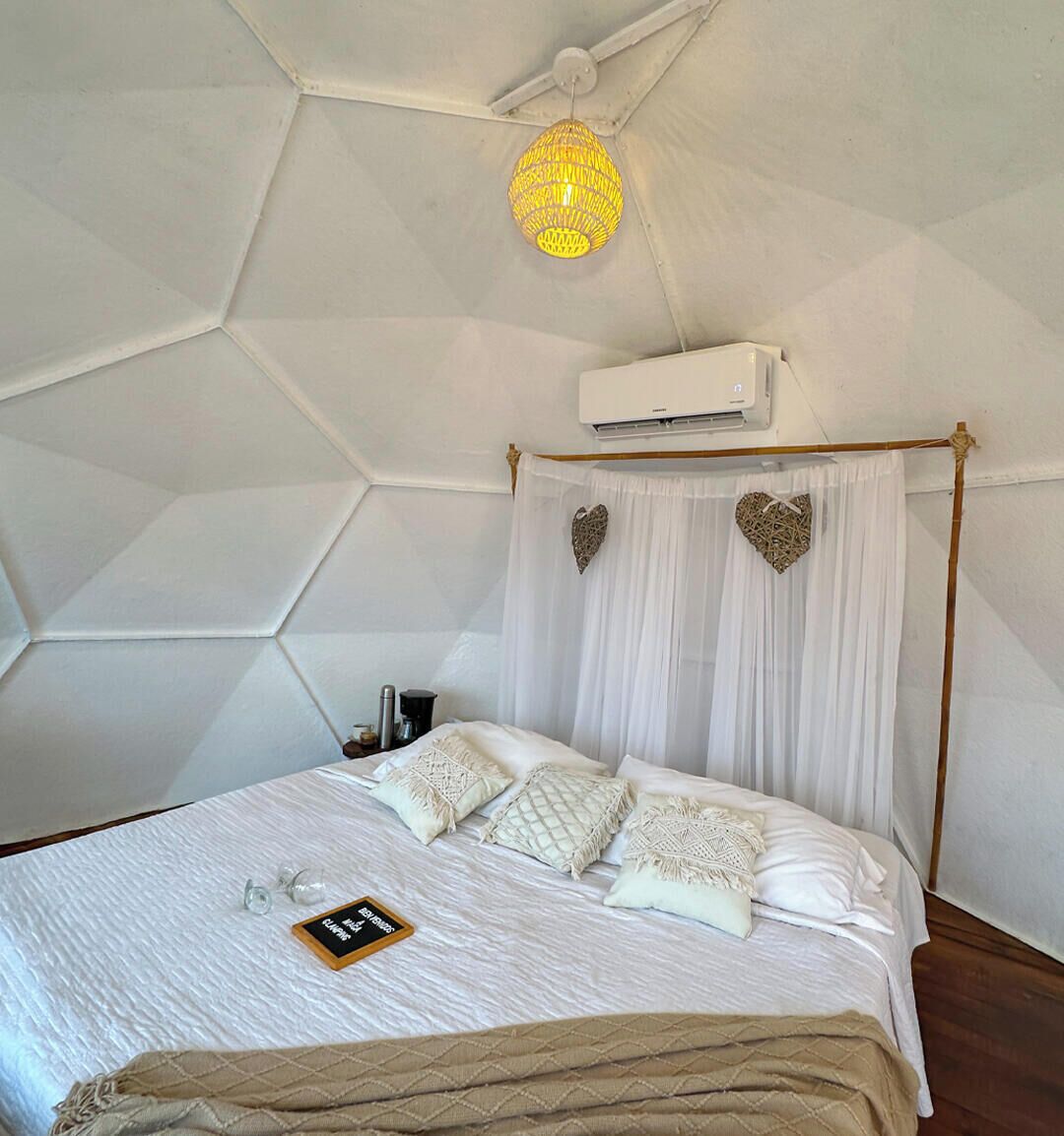 Deluxe Tent, Lake View