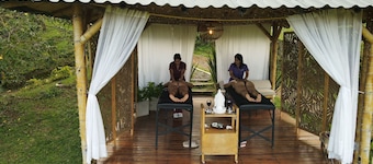 MACA glamping