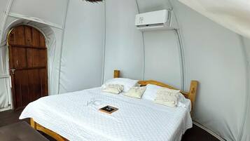 Comfort Tent, Lake View | Premium bedding, down duvets, Select Comfort beds, minibar