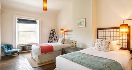 Elderwood Retreat - Zehn Schlafzimmer Villa, Schläft 20