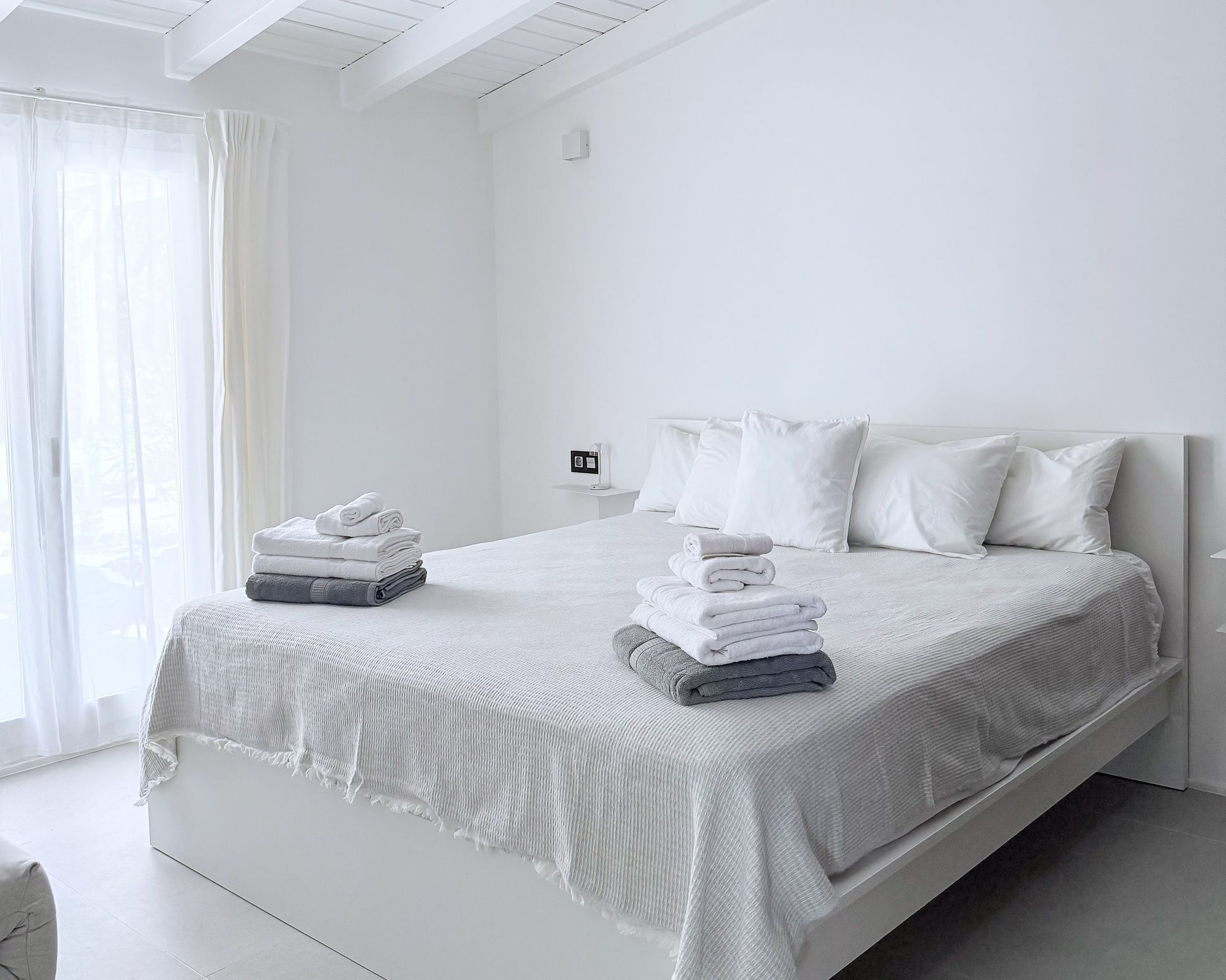 2 chambres, fer et planche à repasser, Wi-Fi, draps fournis