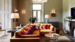 Fernseher, Kamin, Videospiele