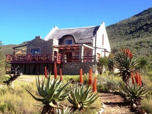 Deluxe Chalet, Mountain View | Exterior - Oaksrest Vineyards Guest Farm (Ladismith)
