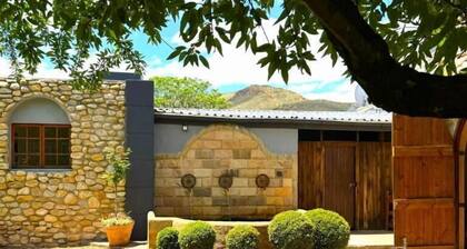 Oaksrest Vineyards Guest Farm