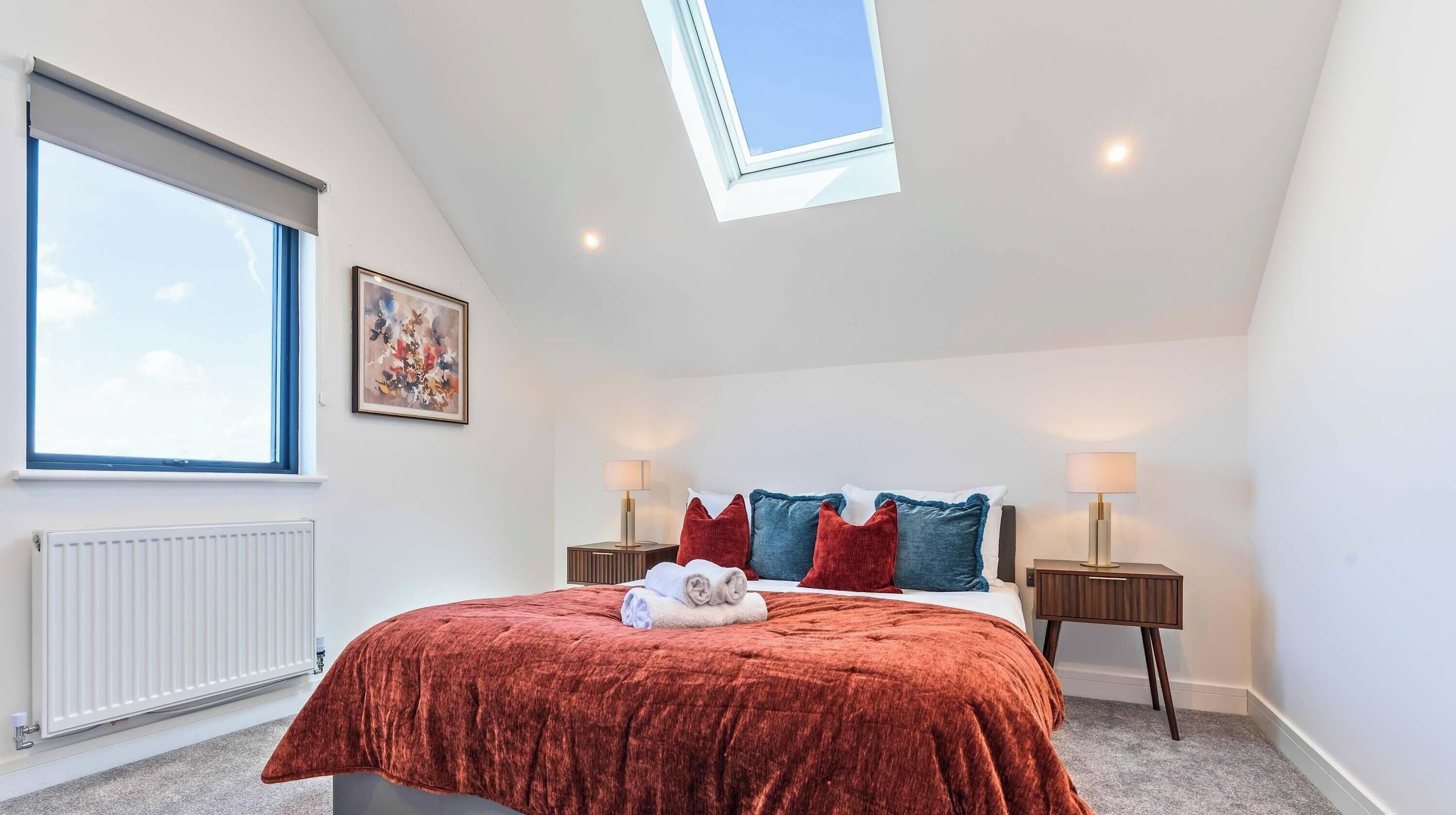 3 Schlafzimmer, Schreibtisch, Bügeleisen/Bügelbrett, Reisekinderbett