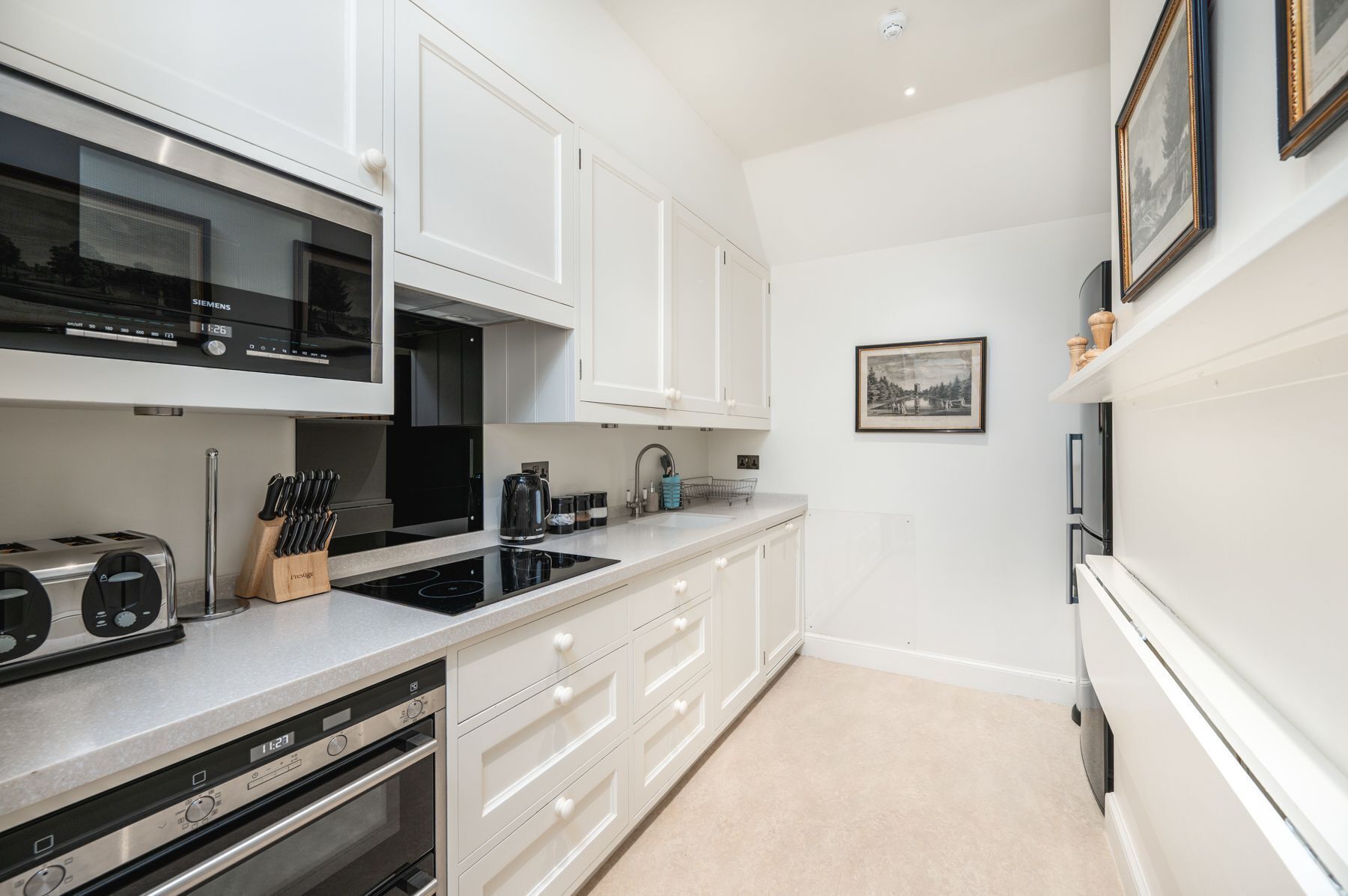 Coffee/tea maker, microwave, dishwasher, highchair