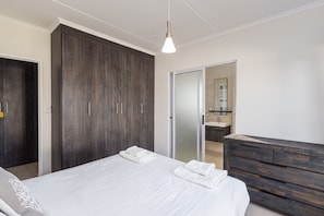 House | 3 bedrooms - Modern 3-bed Garden Pool Gym by Ctha (Cape Town)