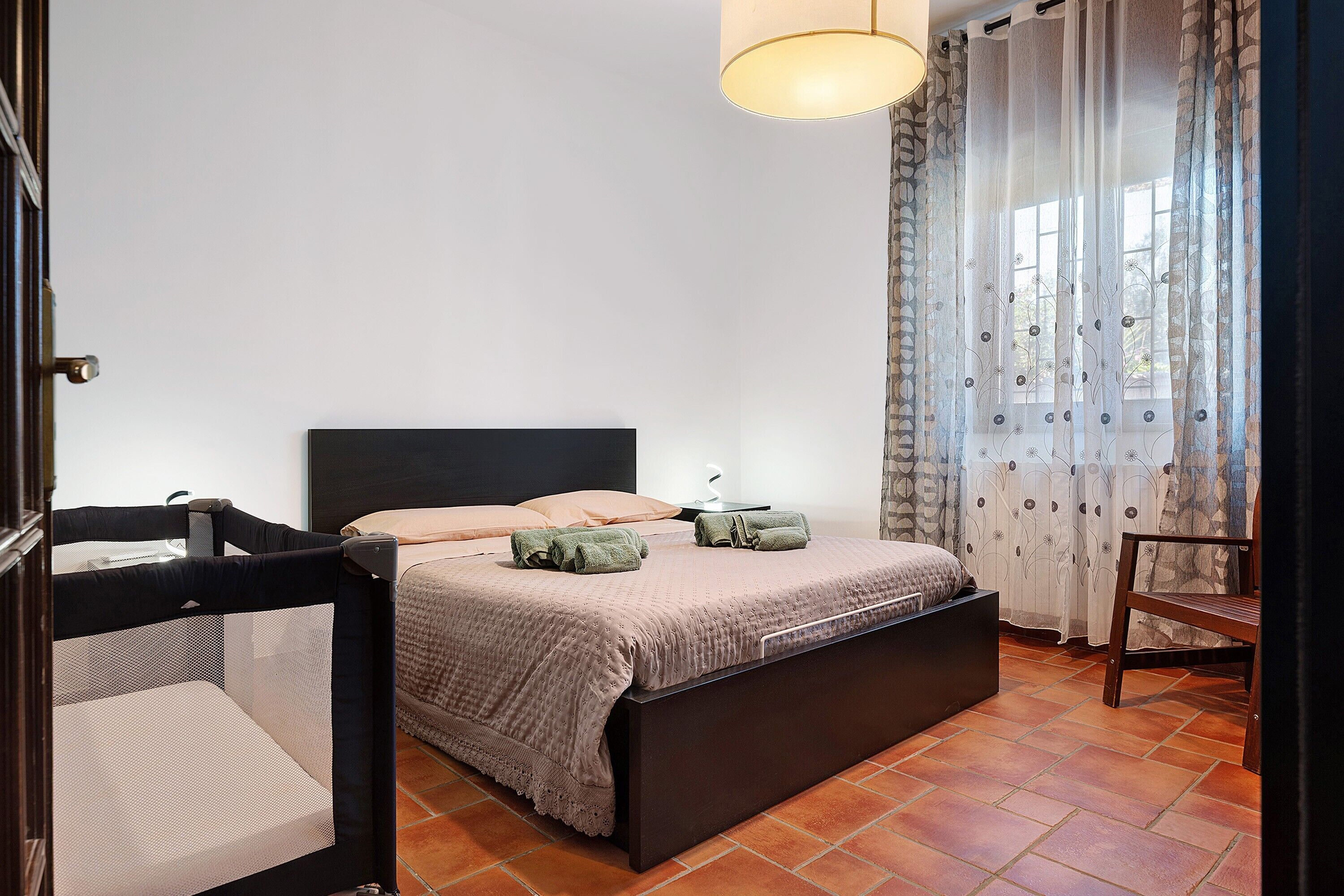 2 Schlafzimmer, Bügeleisen/Bügelbrett, WLAN, Bettwäsche