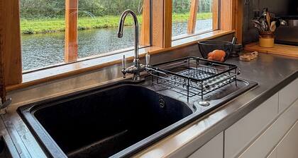 Highland Lassie: A Historic Yacht in the Heart of the Scottish Highlands