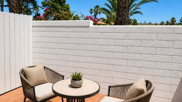Suite estudio superior, cocina | Terraza o patio