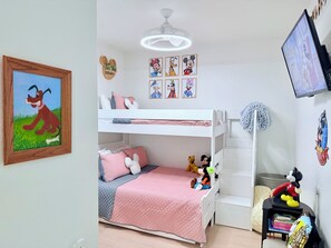 3 habitaciones, tabla de planchar con plancha y wifi gratis 