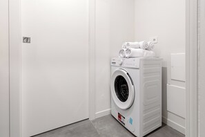 Unclassified image, 4 of 25, button - Bergamo: Urban Style and Modern Comfort at Albani (Bergamo)