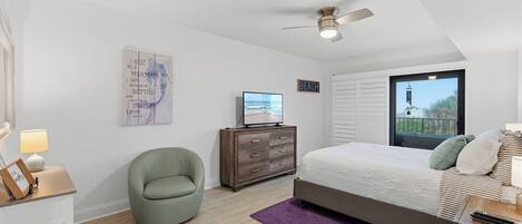 3 bedrooms, iron/ironing board, travel crib, WiFi (free)