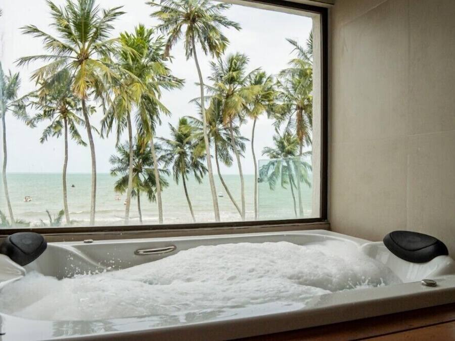 Luxury Double Room, Sea View | Minibar, WiFi (free), bed sheets