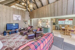 TV, fireplace, DVD player