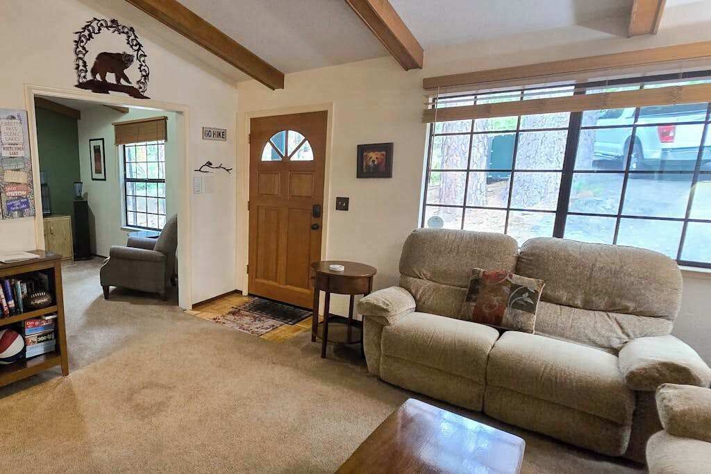 TV, fireplace, DVD player, stereo