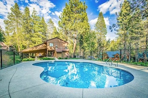 Pool - Lake Therapy - Huntington Lake (Lakeshore)