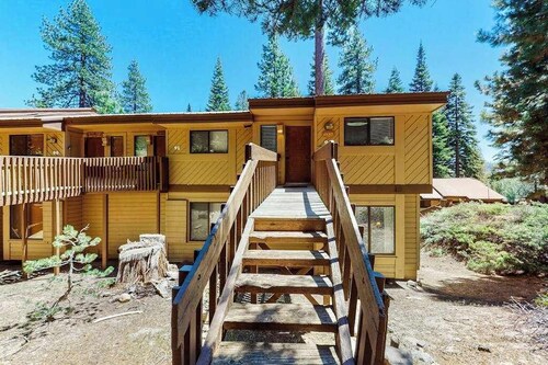 Big Mountain, Little Condo - Huntington Lake