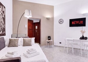 2 dormitoris, planxa i posts de planxar, wifi gratuïta i roba de llit 