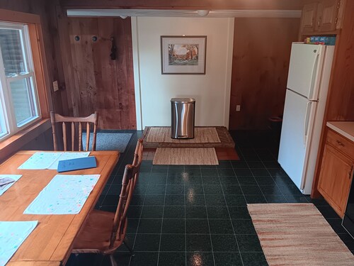 Mountain Retreat close to Northampton/ Amherst with trails and peaceful nature!