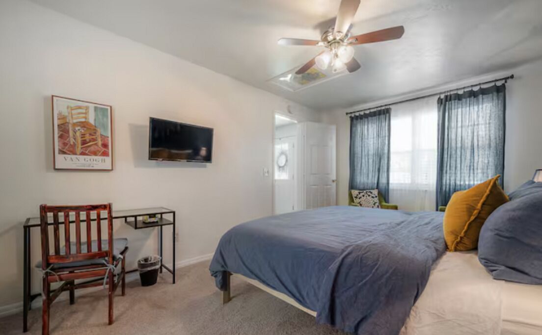 Iron/ironing board, WiFi, bed sheets