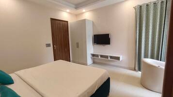 Double Room, Balcony, City View | Desk, laptop workspace, free WiFi