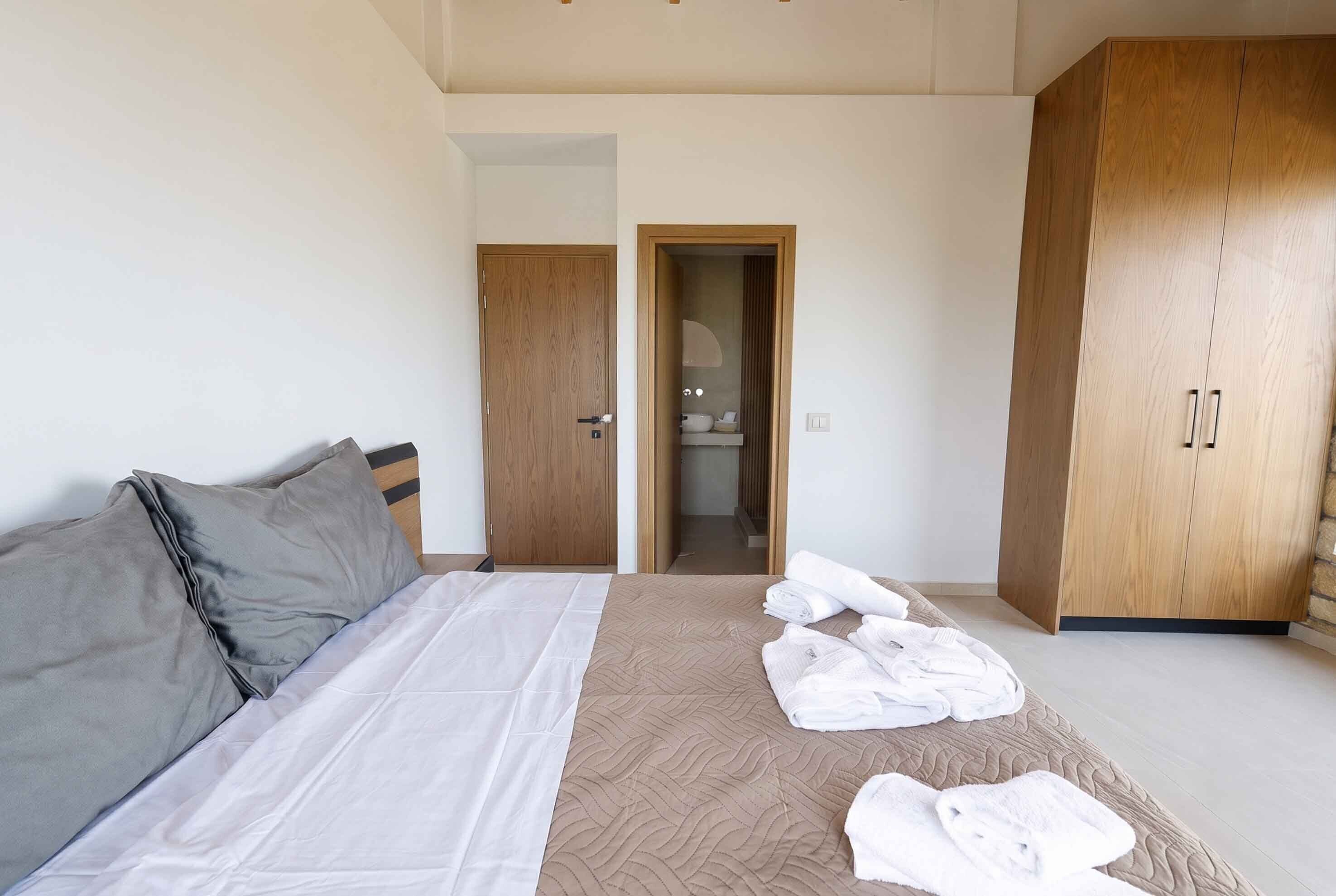 Iron/ironing board, travel crib, WiFi (free), bed sheets