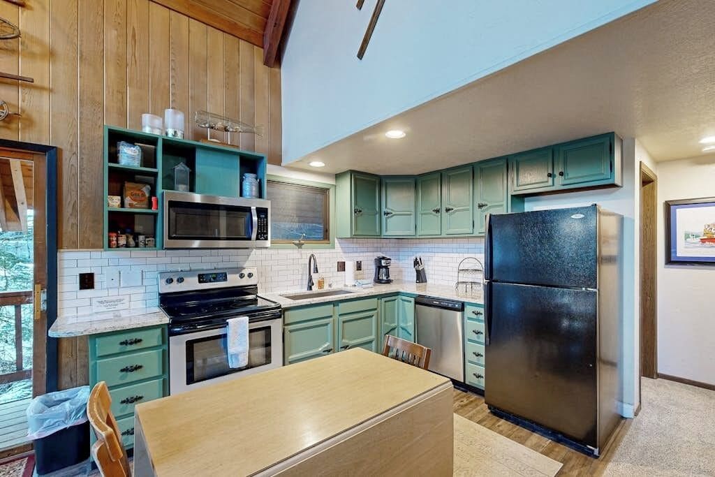 Chalet (2 Bedrooms) | Interior