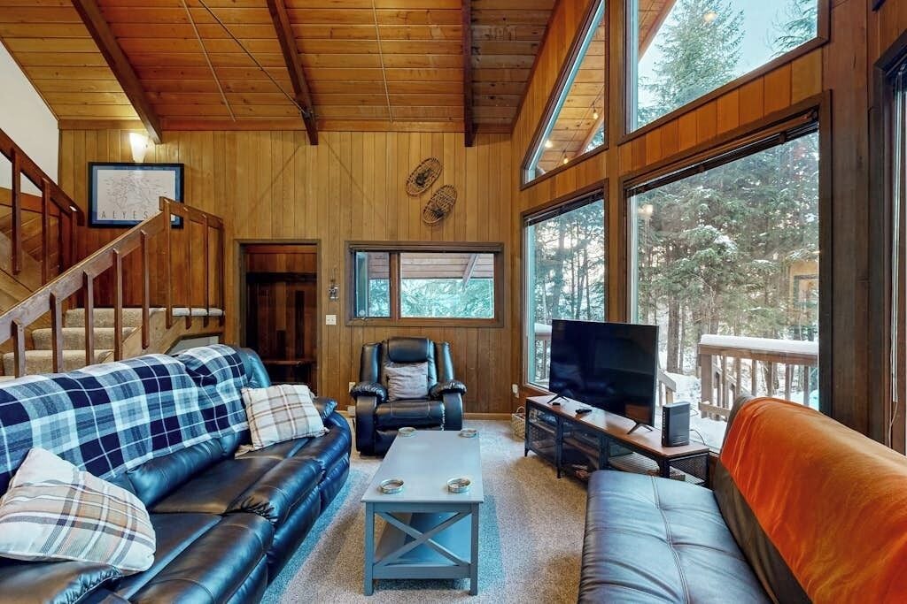 Chalet (2 Bedrooms) | Interior