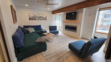 Apartment (0 Bedroom) | Interior