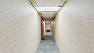 Apartment (0 Bedroom) | Interior