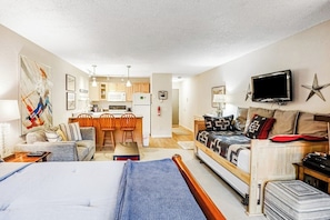 Interior - Budget-friendly Studio Near Alyeska Lifts (Girdwood)