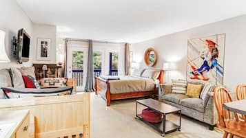 Apartment (0 Bedroom) | Interior