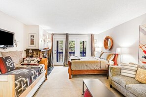 Interior - Budget-friendly Studio Near Alyeska Lifts (Girdwood)