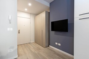 Interior - The Blu: A Contemporary Studio Apartment with a Balcony in Bergamo (Bergamo)