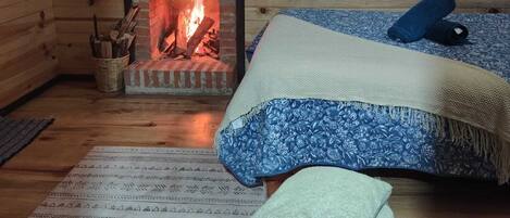 Basic Cabin, Balcony, Mountain View