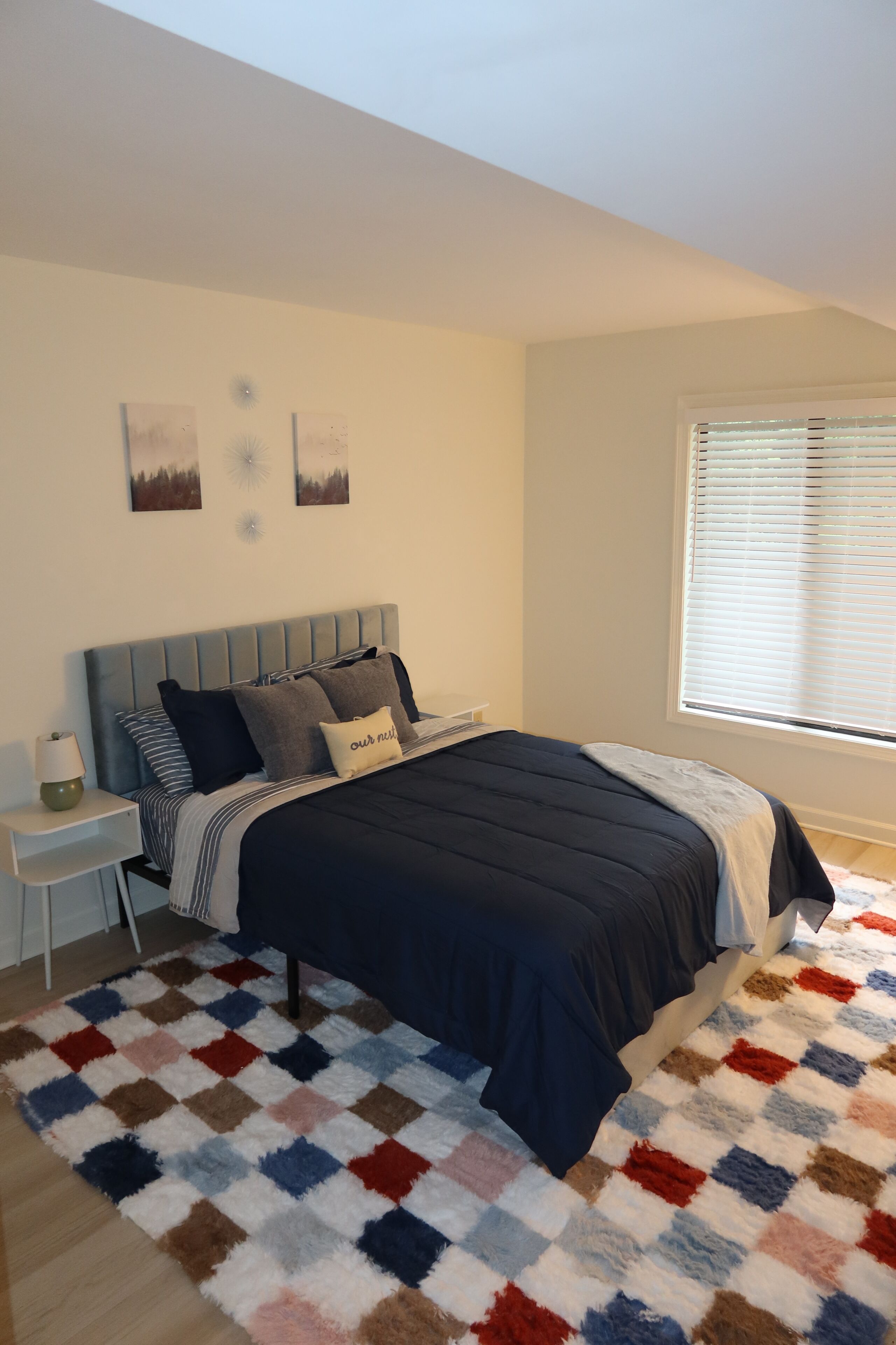 2 bedrooms, desk, iron/ironing board, WiFi (free)