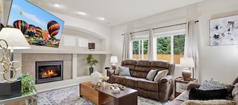 Perfect 4-bedroom house with full bath on main floor in welcoming Marysville
