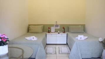 Single Room, Garden View | WiFi (free), bed sheets