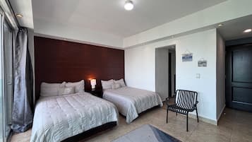 Iron/ironing board, internet, bed sheets