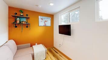 House (1 Bedroom) | Interior