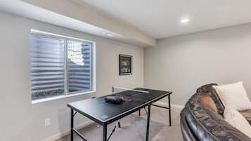 Spielezimmer