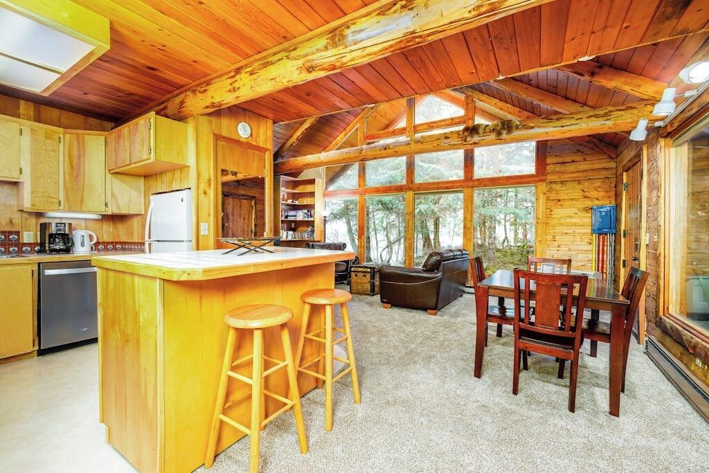 Chalet (1 Bedroom) | Interior