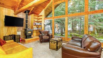 Chalet (1 Bedroom) | Front of property
