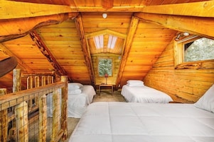 Chalet (1 Bedroom) | Interior